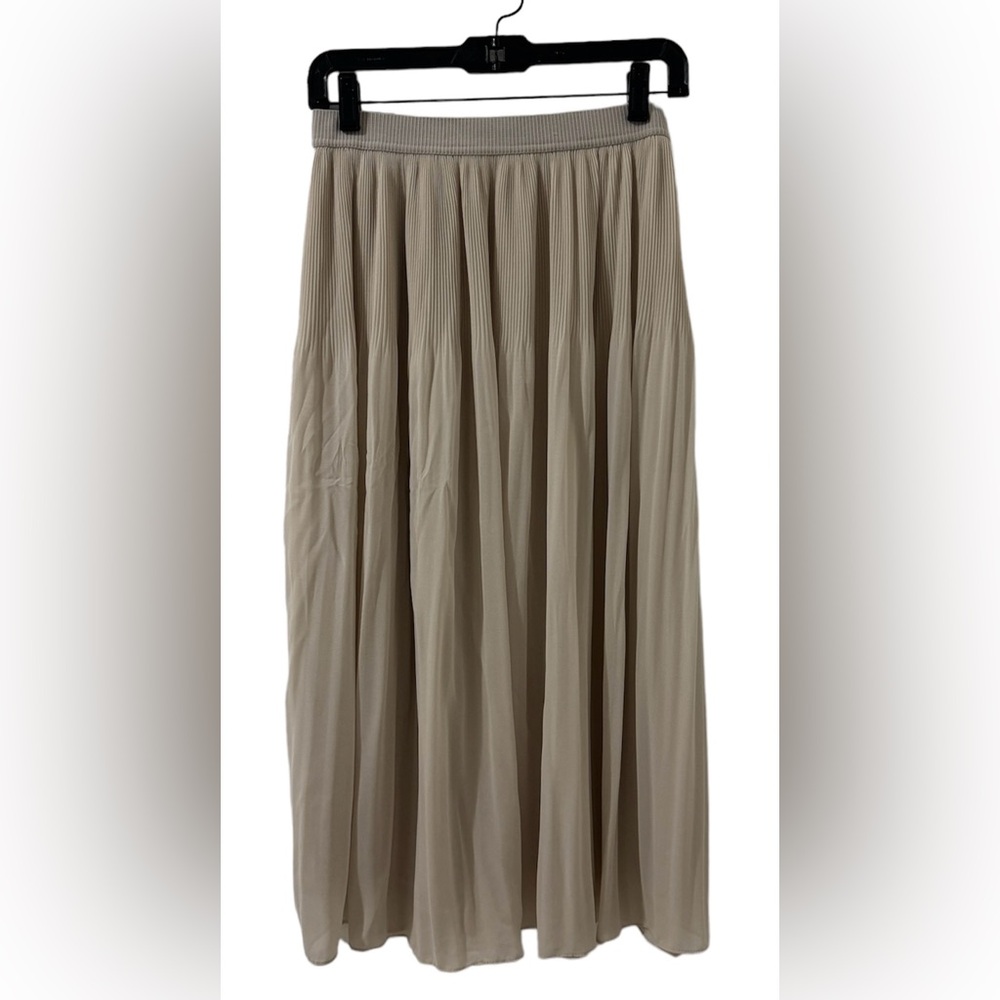 H&M cream pleated midi skirt